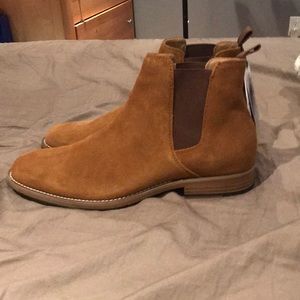 Men’s shoes size 8